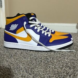 Air Jordan Mid Lakers Colorway - Size 11.5 - Lightly used (Worn once) - CLEAN